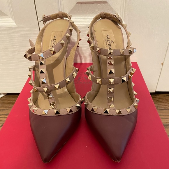 Valentino Rockstud Burgundy Heels - Picture 2 of 6